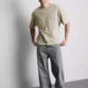 T-shirt com número em aplique