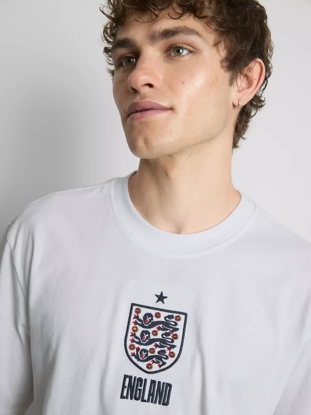 T-shirt com o emblema da Inglaterra