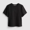 T-shirt de corte reto com detalhes nas costuras, rica em algodão