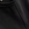 T-shirt de corte reto com detalhes nas costuras, rica em algodão