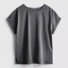 T-shirt de gola redonda com mangas enroladas