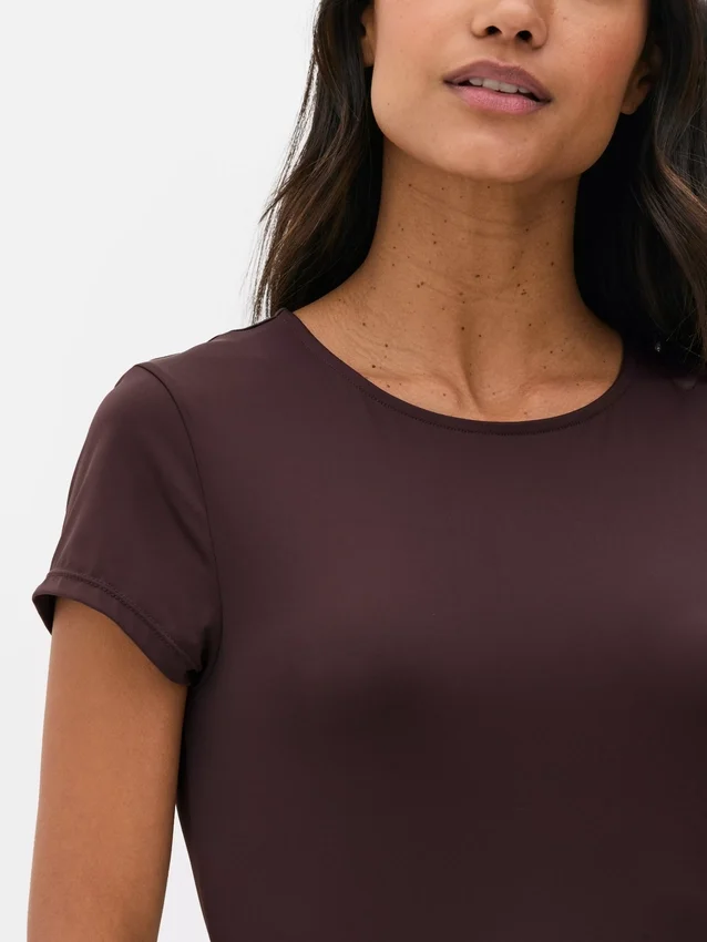 T-shirt de gola redonda «Second Skin»