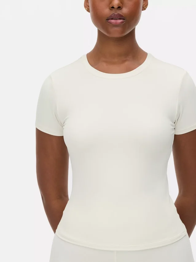 T-shirt de manga curta, macia como manteiga