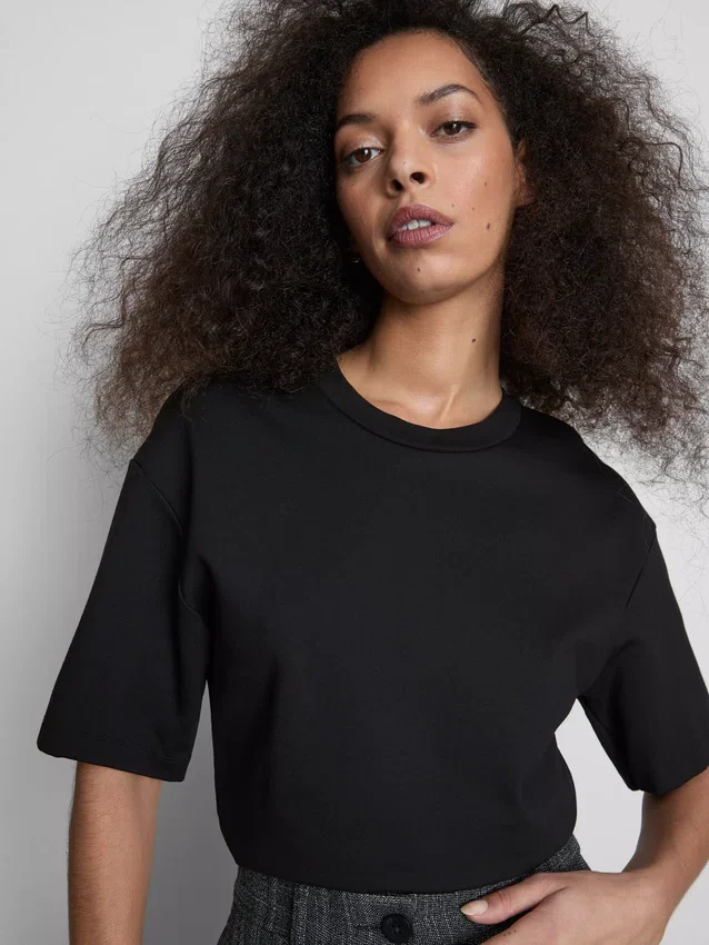 T-shirt de tecido pesado com corte justo