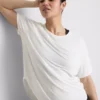 T-shirt desportiva com bainha curva