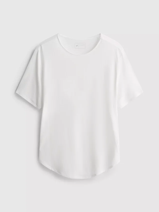 T-shirt desportiva com bainha curva