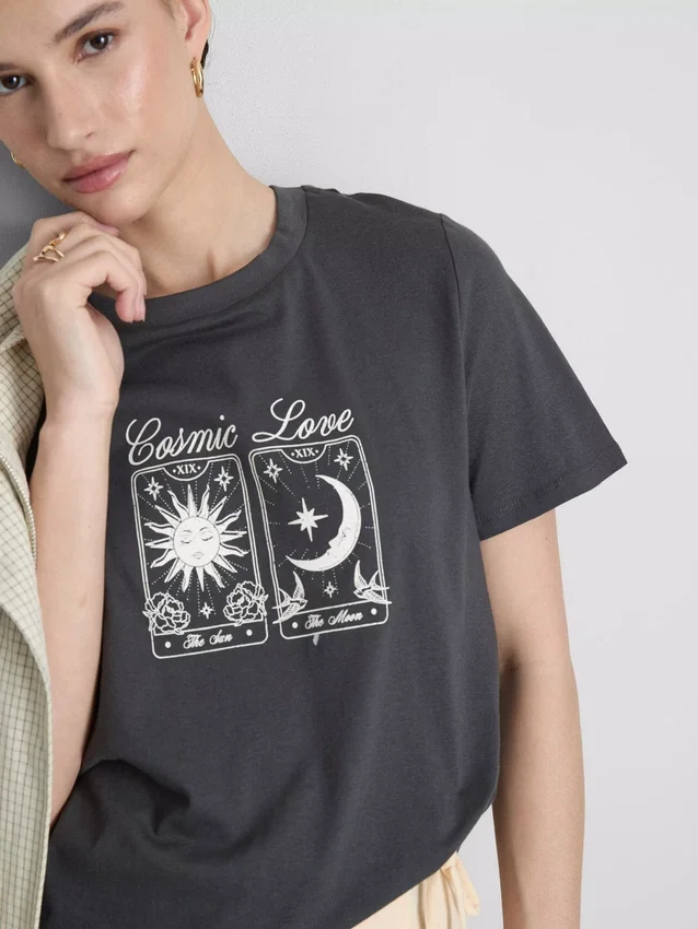 T-shirt gráfica de manga curta em algodão