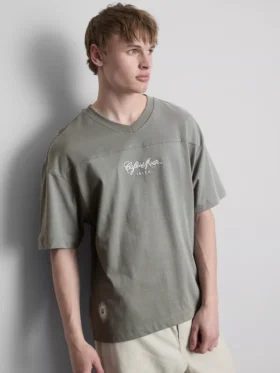 T-shirt Ibiza com decote em V
