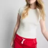 T-shirt justa com mangas curtas