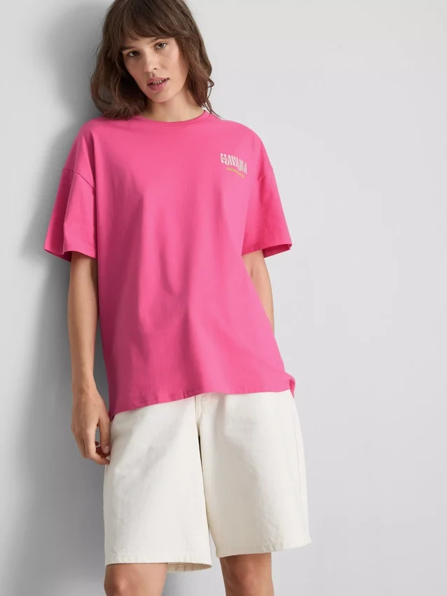 T-shirt oversized com estampado gráfico em tom havana, com elevado teor de algodão
