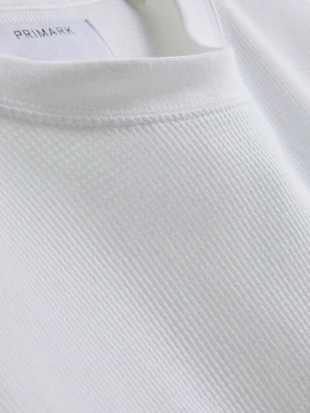 T-shirt quadrada com textura