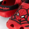 Tamancos com tira traseira do Homem-Aranha da Marvel