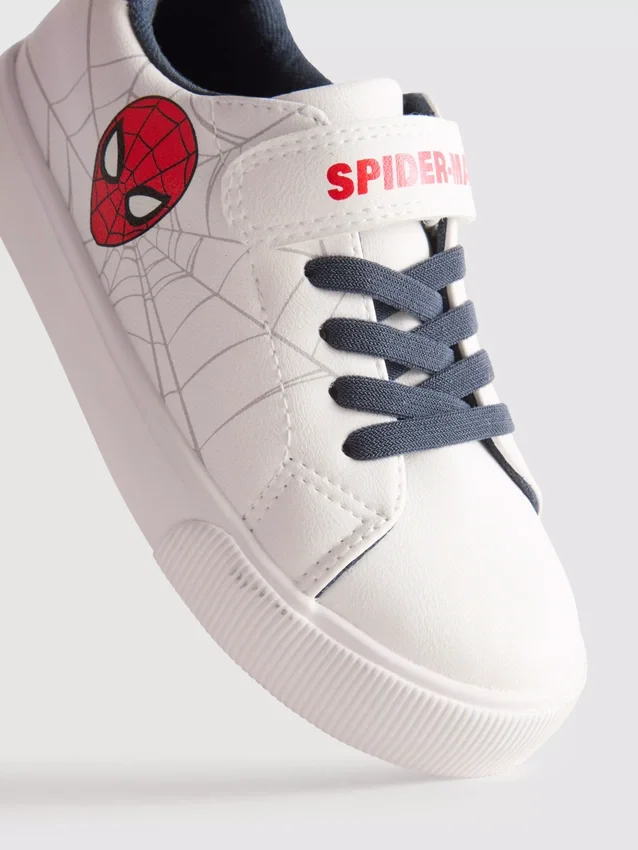 Ténis baixos do Homem-Aranha da Marvel