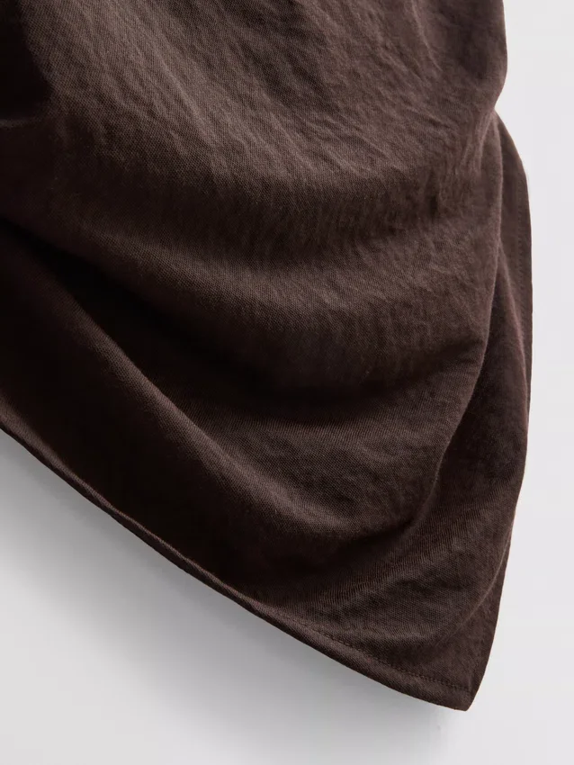 Top bandeau com bainha em forma de lenço