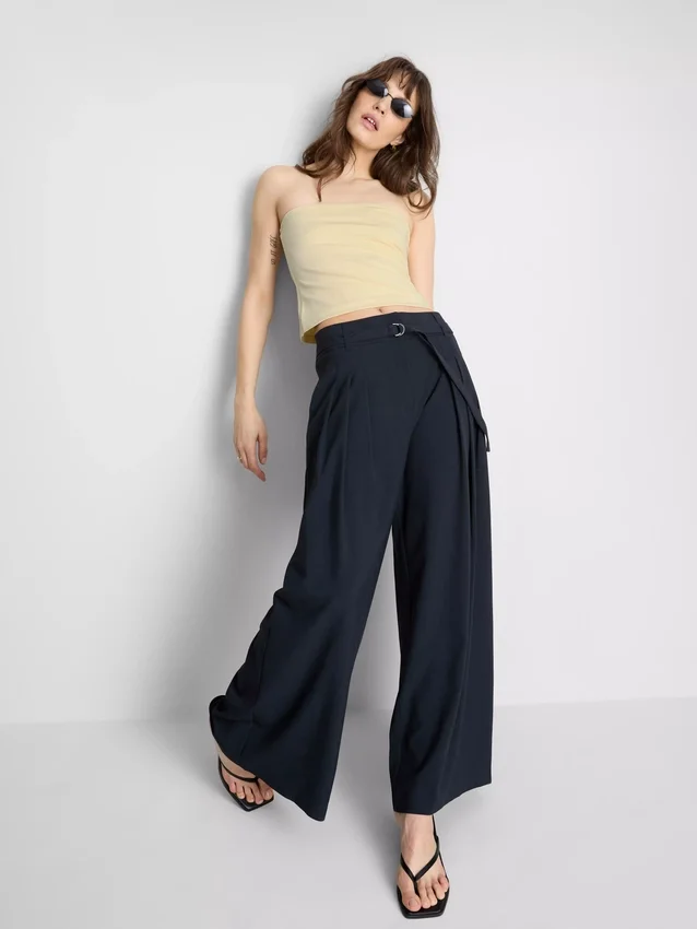 Top bandeau com elevada percentagem de algodão