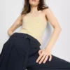 Top bandeau com elevada percentagem de algodão