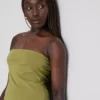 Top bandeau com elevada percentagem de algodão