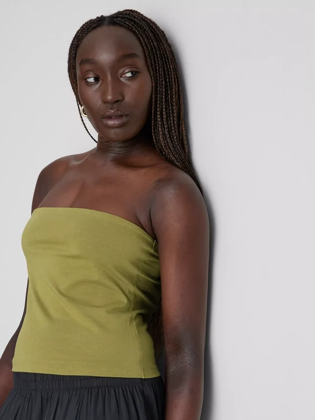Top bandeau com elevada percentagem de algodão