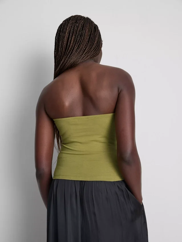 Top bandeau com elevada percentagem de algodão