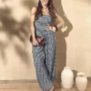 Top bandeau com folhos em xadrez da Paula Echevarría