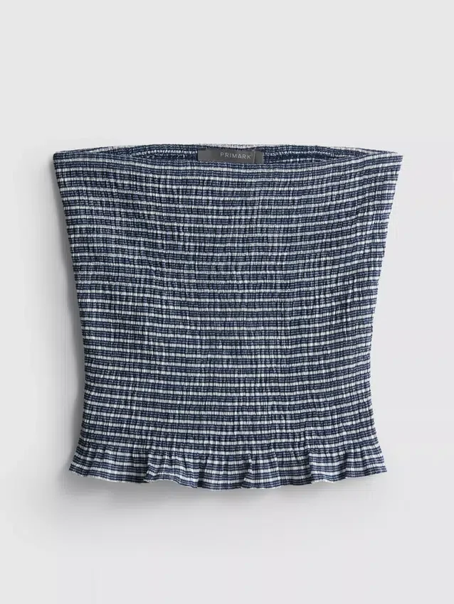 Top bandeau com folhos em xadrez da Paula Echevarría
