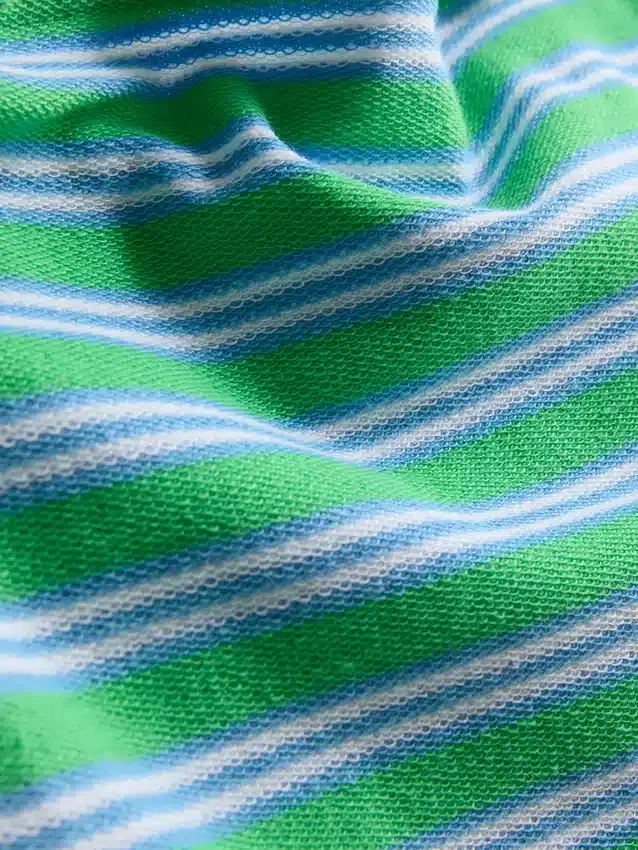 Top bandeau curto às riscas, com elevado teor de algodão
