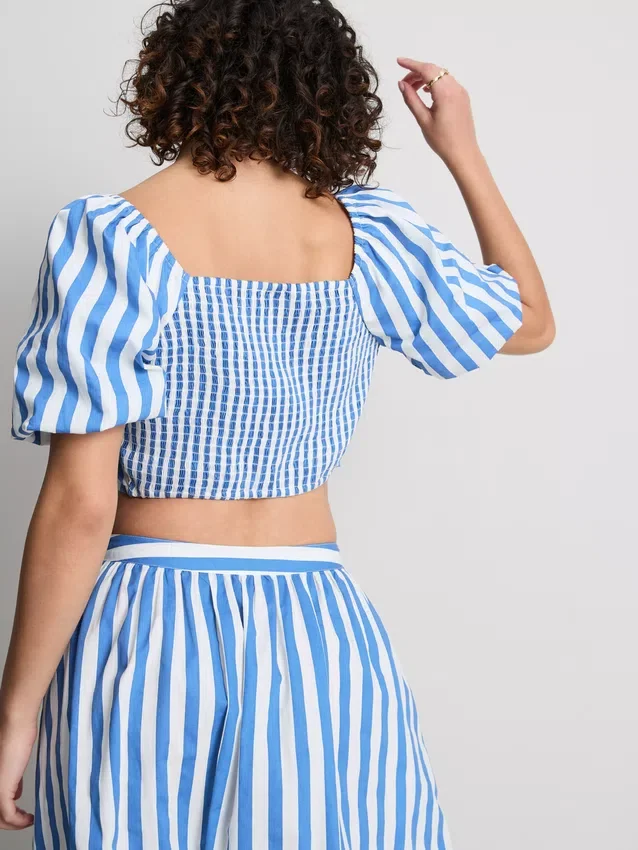 Top bardot com mangas bufantes às riscas