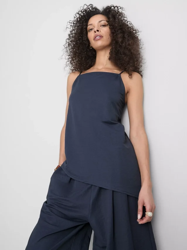 Top cami longo texturado