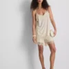 Top camisola com acabamento em renda acetinada da Paula Echevarría