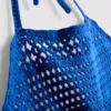 Top curto de croché com decote halter