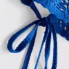Top curto de croché com decote halter