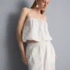 Top curto tipo cami de algodão bordado