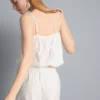 Top curto tipo cami de algodão bordado