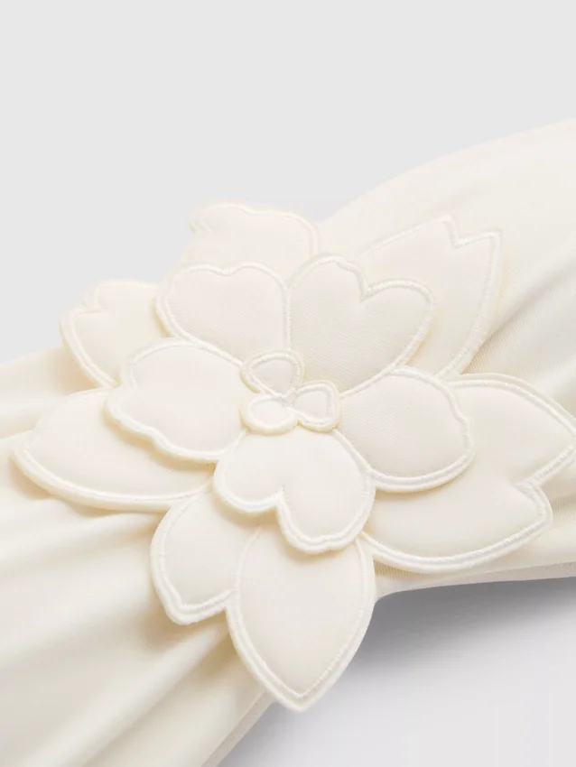 Top de biquíni bandeau com flores 3D
