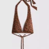 Top de biquíni com decote halter e padrão leopardo da Paula Echevarría