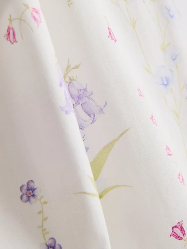 Top de pijama tipo camisola com padrão floral