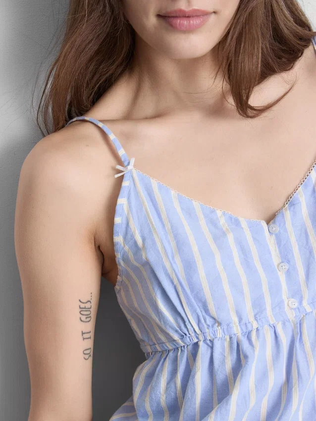 Top de pijama tipo camisola com riscas em algodão