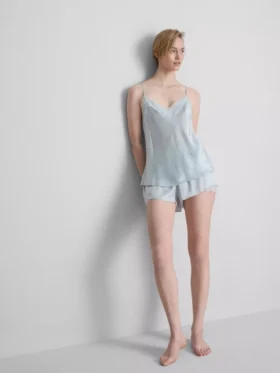 Top de pijama tipo camisola em mistura de seda da The Edit