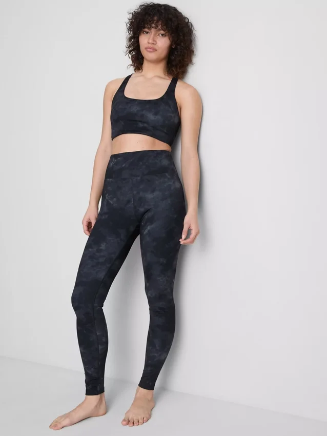 Top desportivo curto com costas em forma de «racerback» e estampado em mármore
