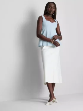 Top peplum em crepe com decote em forma de coração