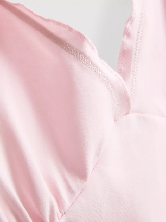 Top tipo babydoll com decote em V