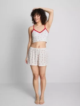 Top tipo pijama curto, sem costuras e estampado