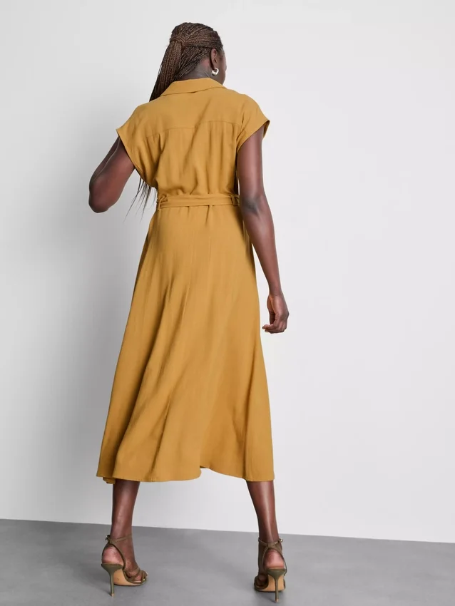Vestido de camisa midi de manga curta