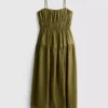 Vestido maxi com folhos em camadas