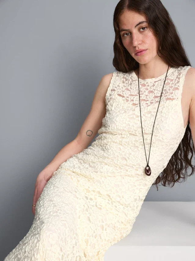 Vestido maxi de renda elástica