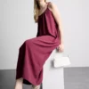 Vestido midi com alças