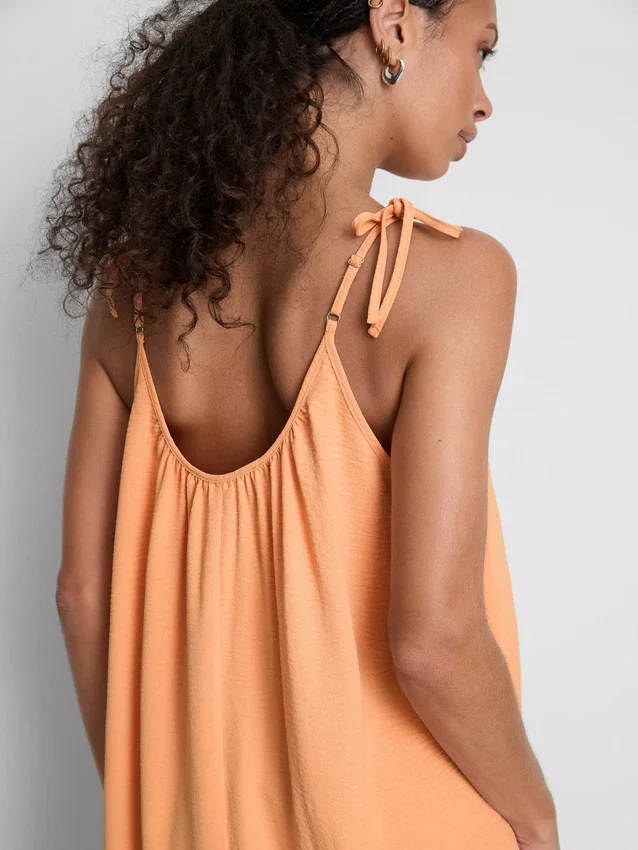 Vestido midi com alças