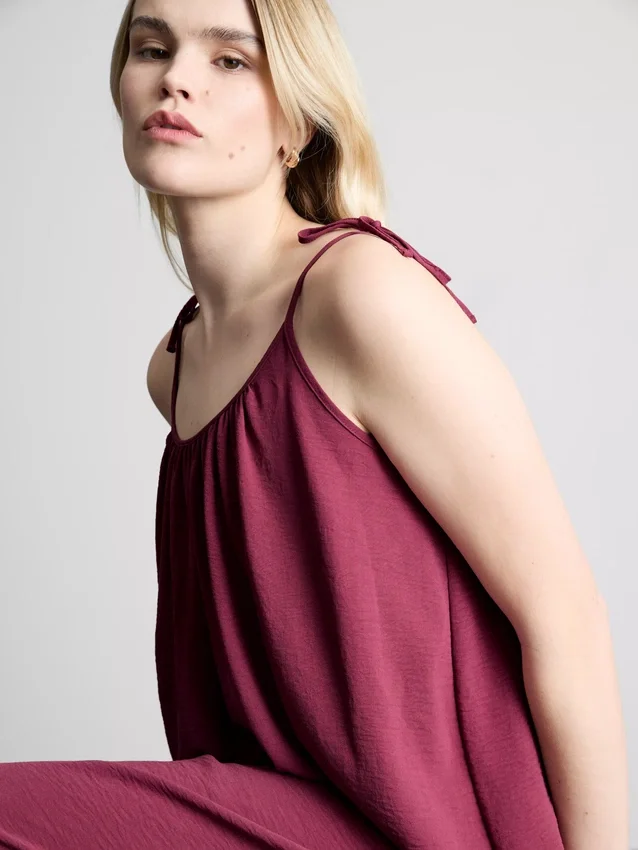 Vestido midi com alças