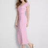 Vestido midi com decote em coração e efeito enrugado