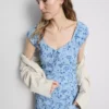 Vestido midi com decote em coração e efeito enrugado